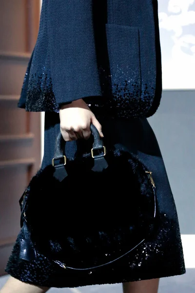 Look 37